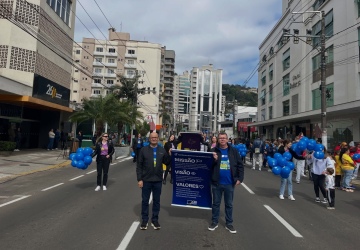 CDL Joaçaba participa do desfile de 7 de Setembro