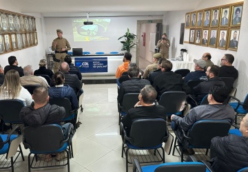 Motos irregulares e barulho entram na mira em reunião com empresários em Joaçaba